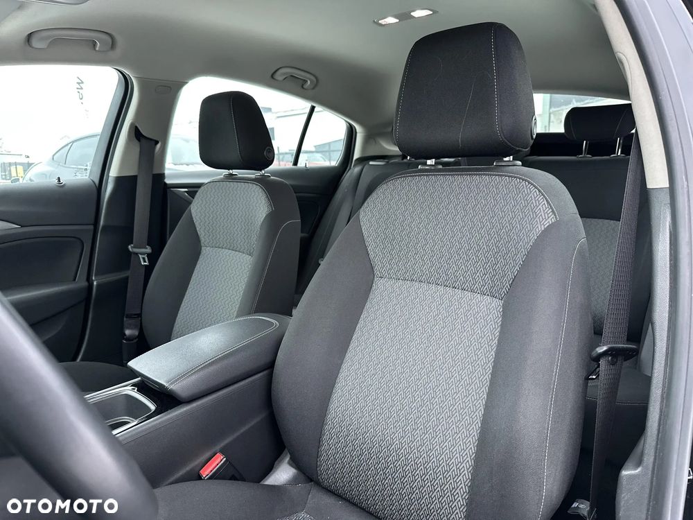 Opel Insignia 1.5 T Enjoy S&S - 10