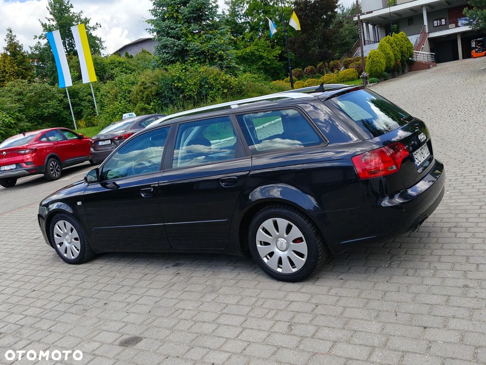 Audi A4 Avant - 16
