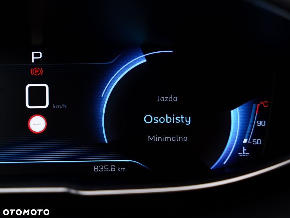 Peugeot 3008 1.6 BlueHDi Allure S&S EAT6 - 28