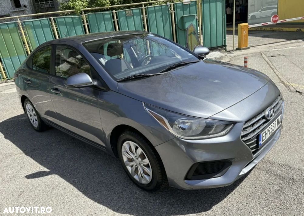 Hyundai Accent - 2
