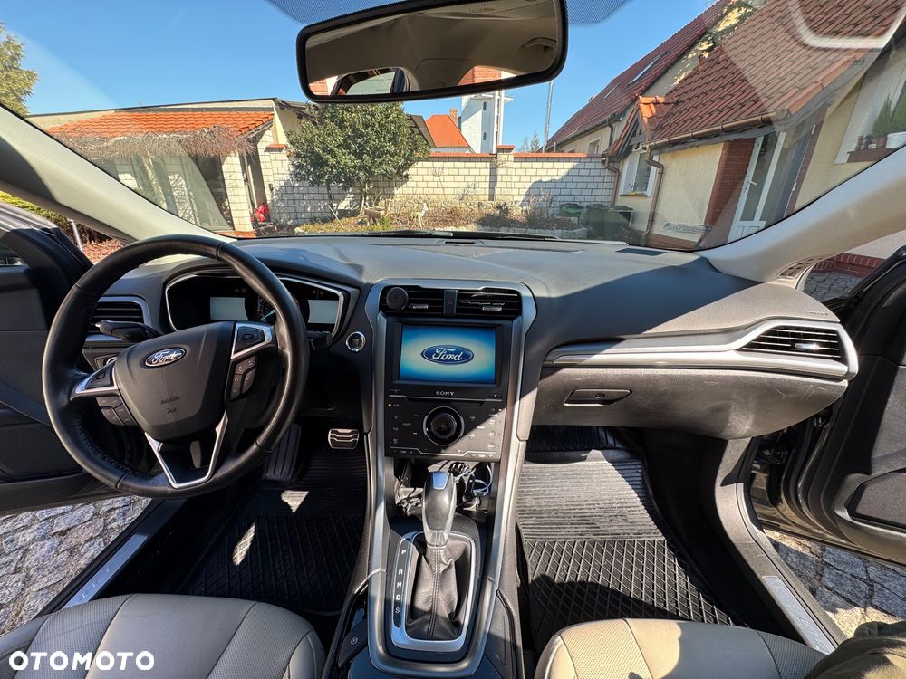 Ford Mondeo 2.0 EcoBoost Titanium - 11