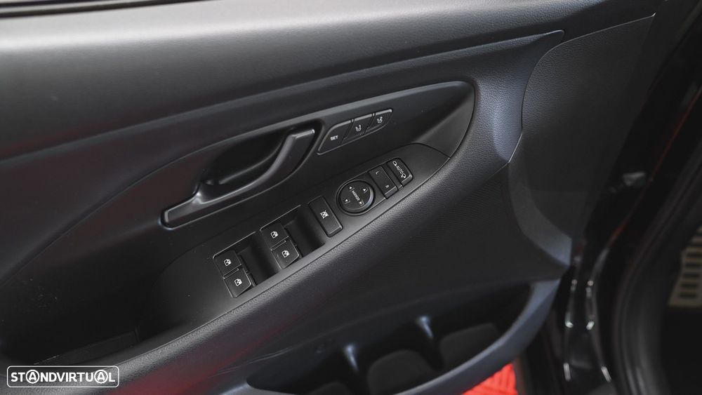 Hyundai i30 N 2.0 T-GDi Performance Pack - 45