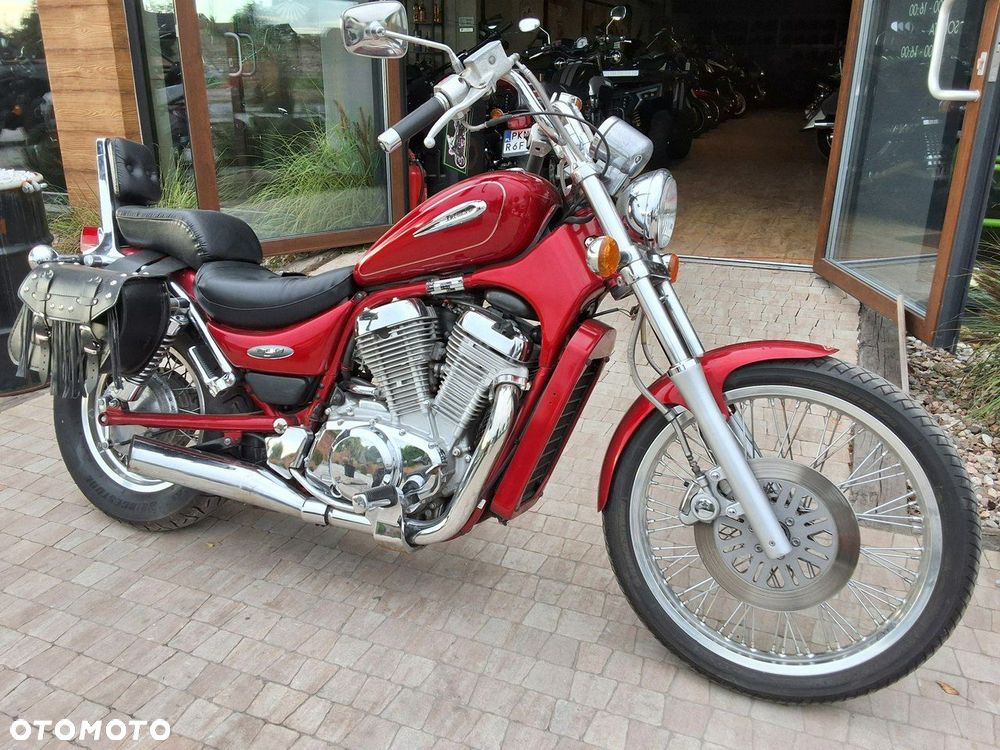 Suzuki Intruder - 26