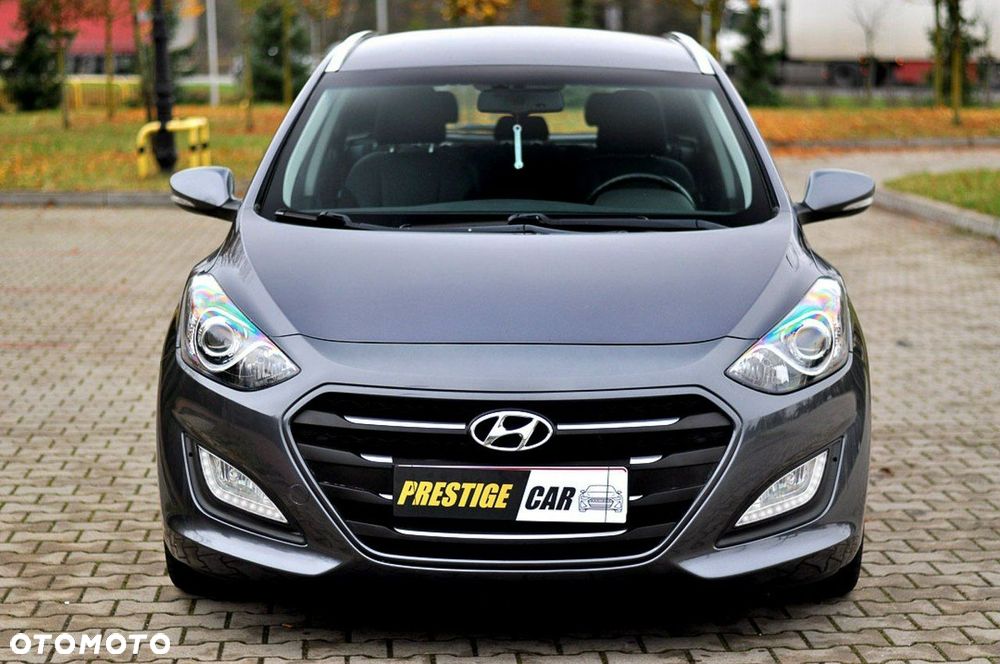 Hyundai i30 1.6 CRDi BlueDrive Premium - 11