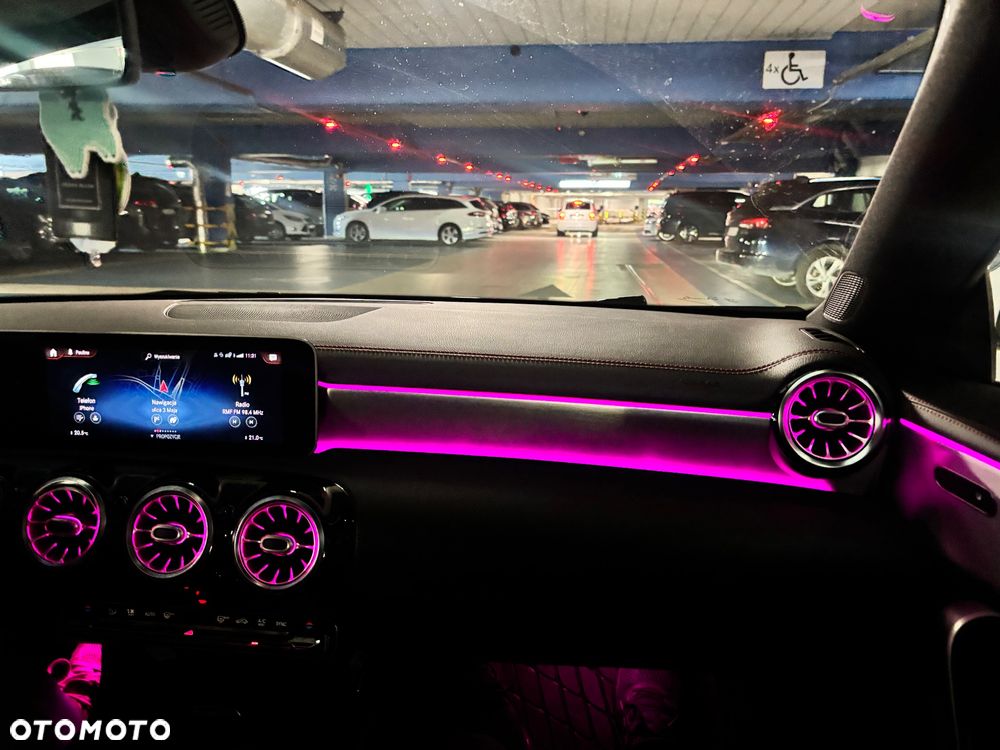 Mercedes-Benz CLA 200 7G-DCT - 15