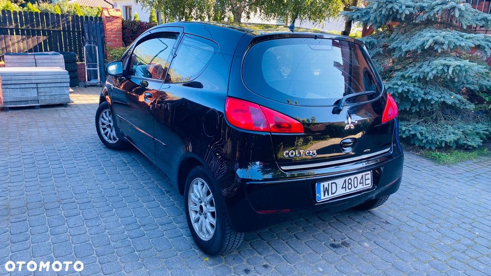 Mitsubishi Colt - 6