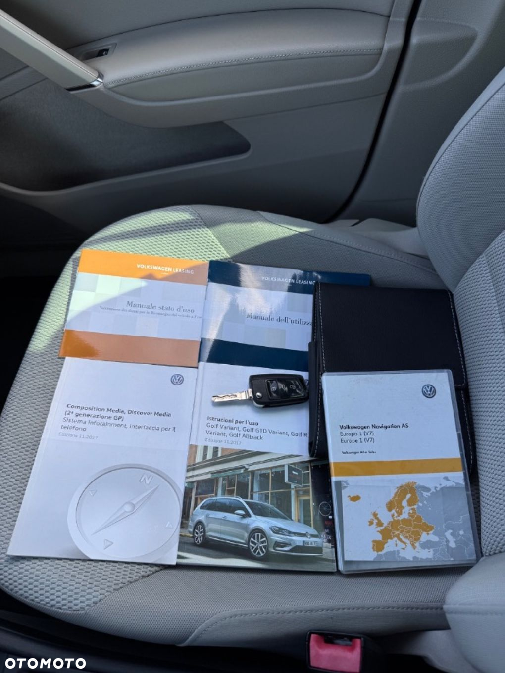 Volkswagen Golf - 26