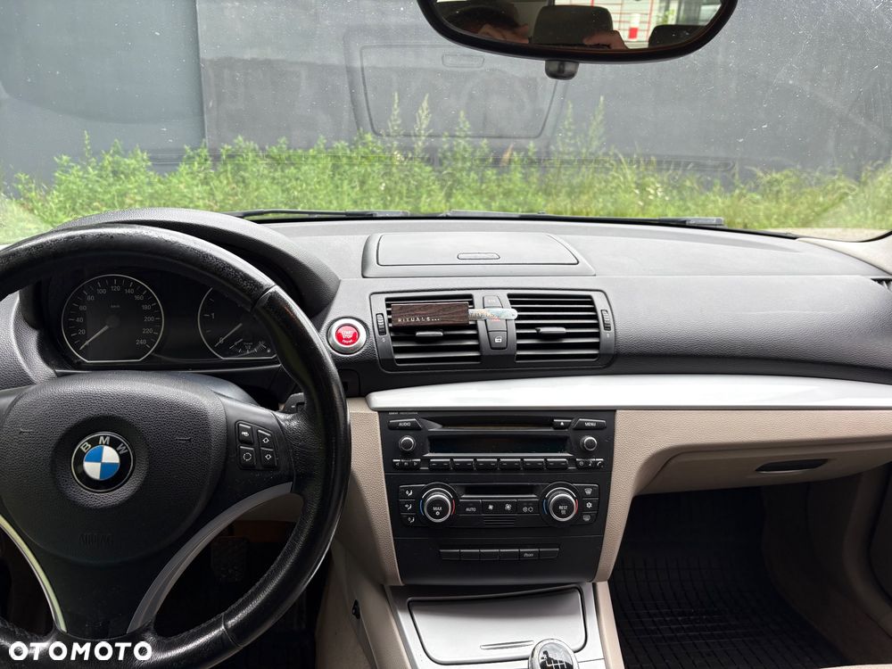 BMW Seria 1 118d - 8