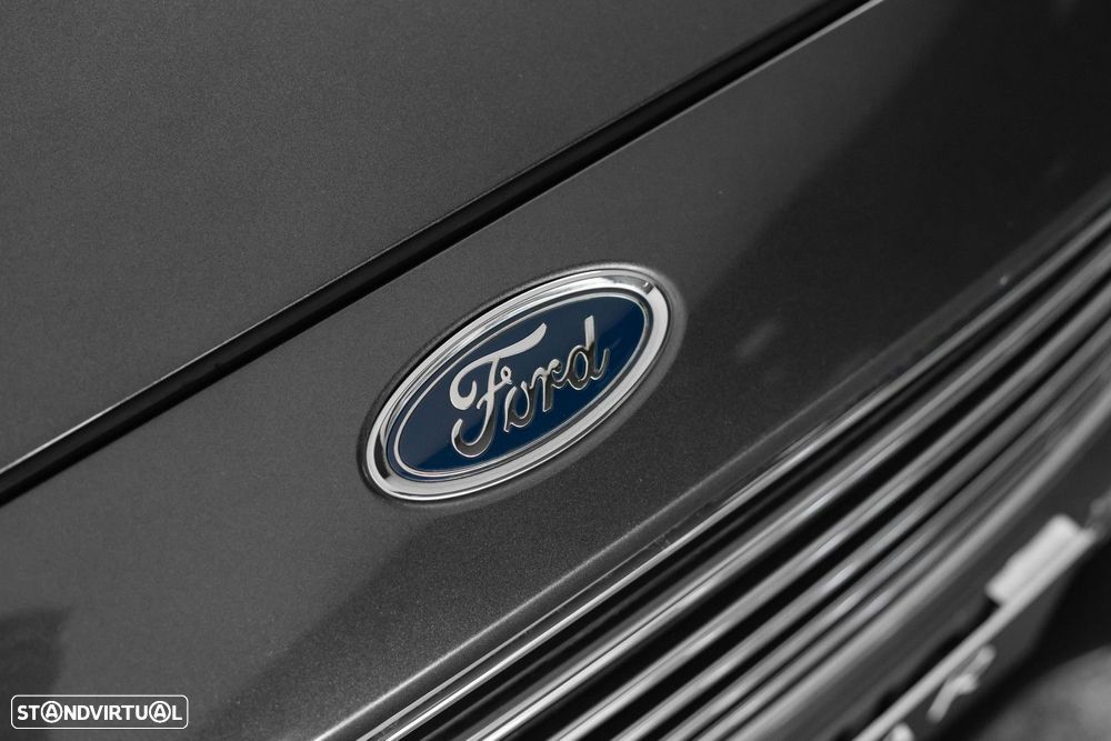 Ford Focus 1.0 EcoBoost S&S TITANIUM - 10