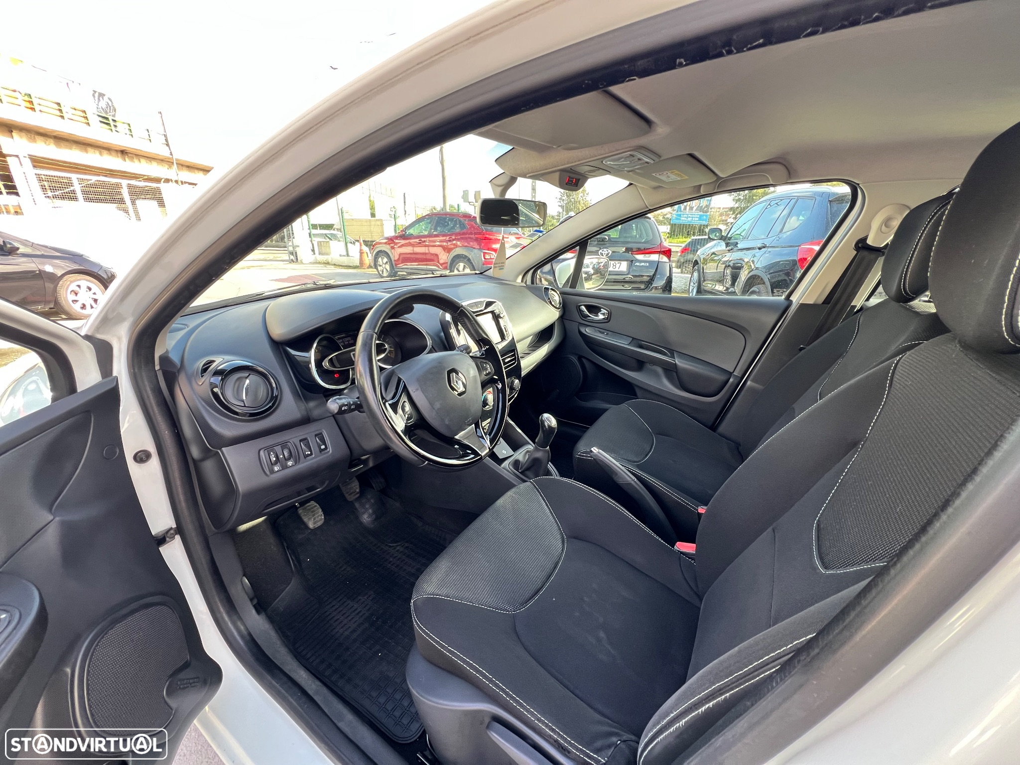 Renault Clio dCi 90 Start & Stop COLLECTION - 11