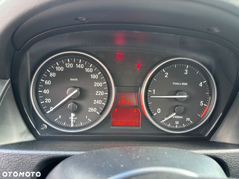 BMW X1 sDrive18d Sport Line - 39