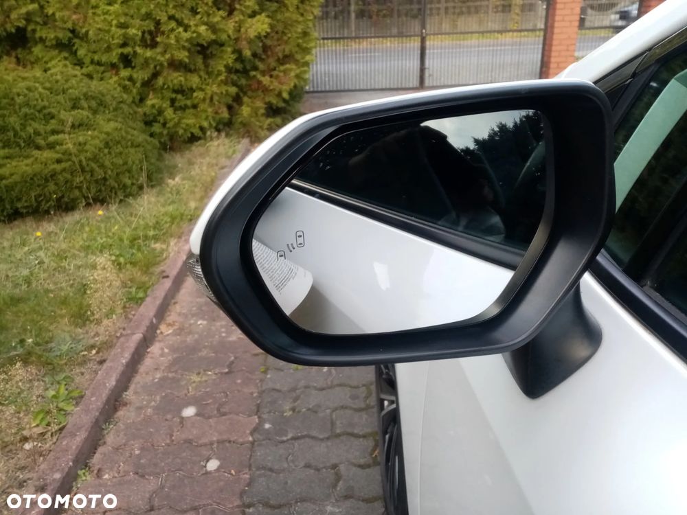 Toyota Corolla 1.8 Hybrid Style - 25