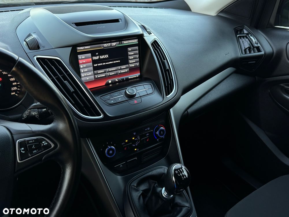 Ford Kuga 2.0 TDCi 4x4 Titanium - 8