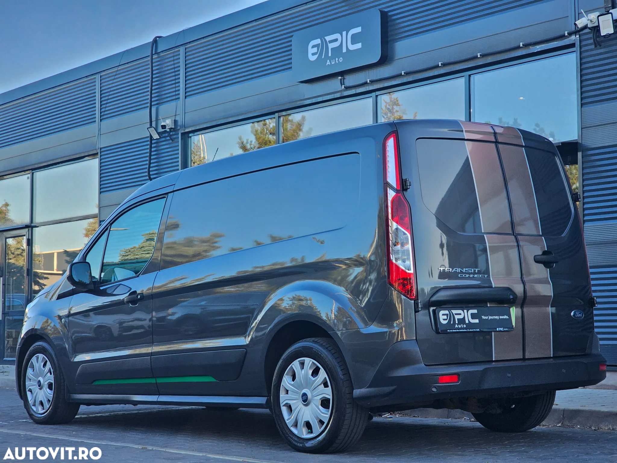 Ford Transit Connect - 24