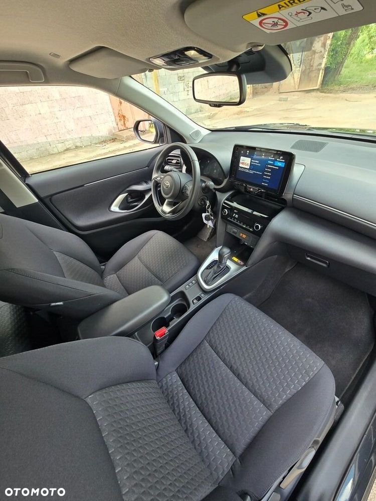 Toyota Yaris Cross Hybrid 1.5 Comfort - 23
