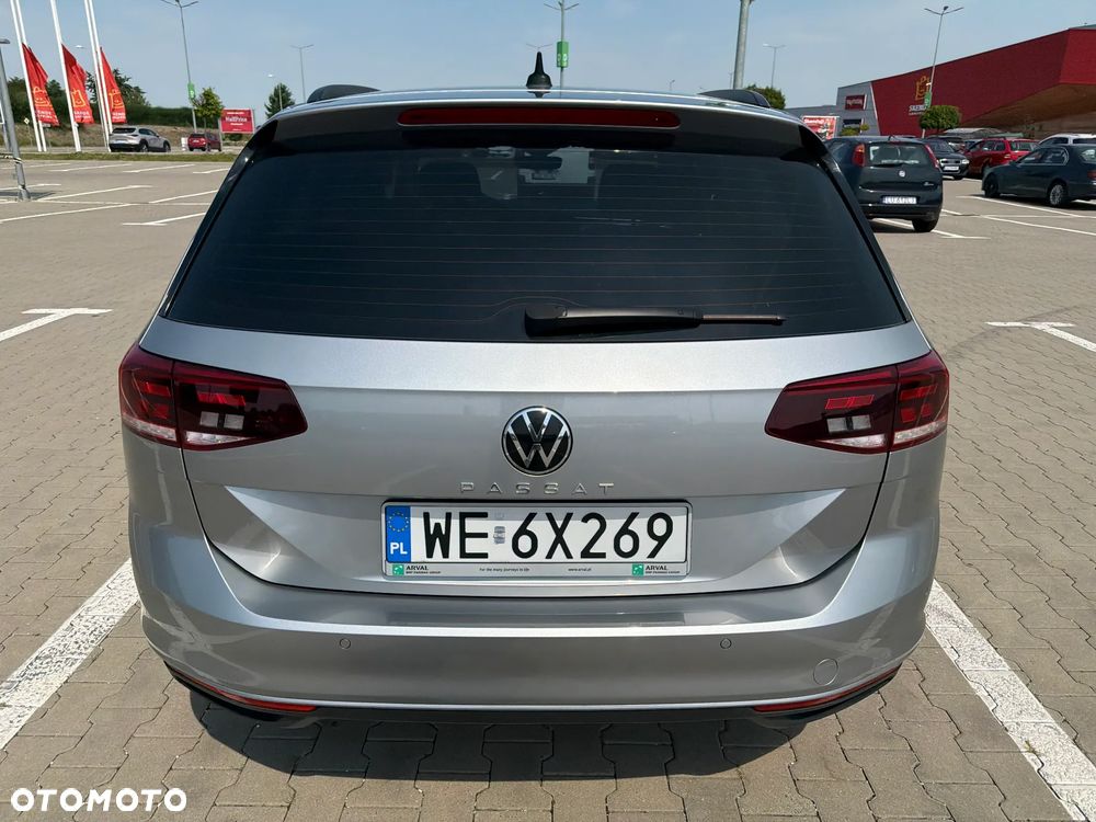 Volkswagen Passat Variant 2.0 TDI EVO Business DSG - 3