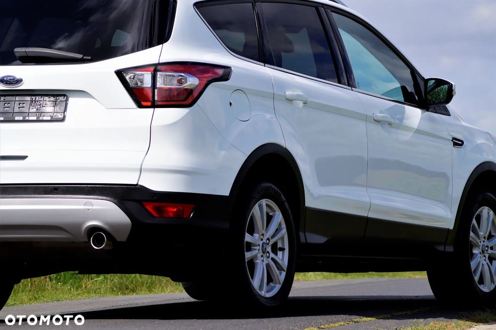 Ford Kuga - 10