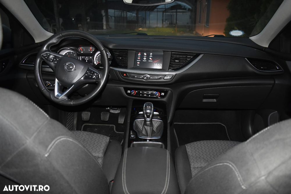 Opel Insignia - 23