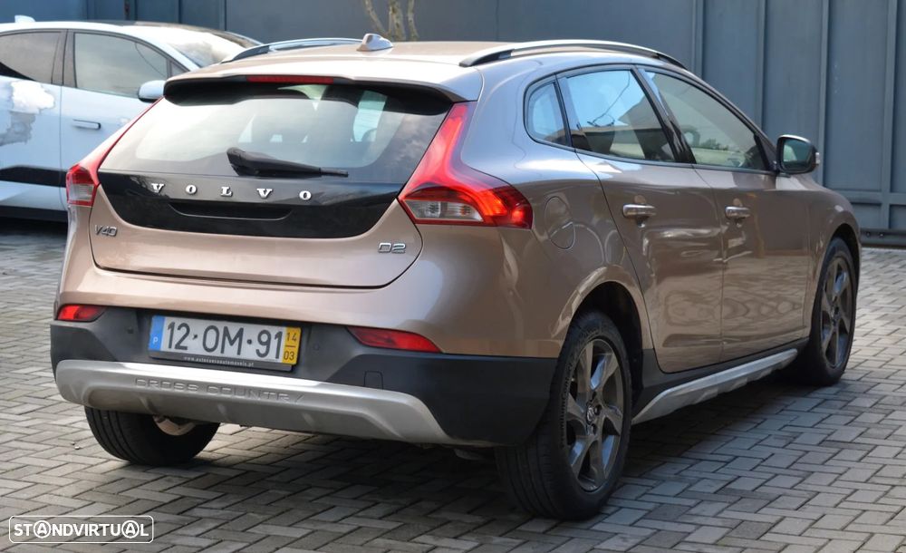 Volvo V40 Cross Country 1.6 D2 Momentum - 10