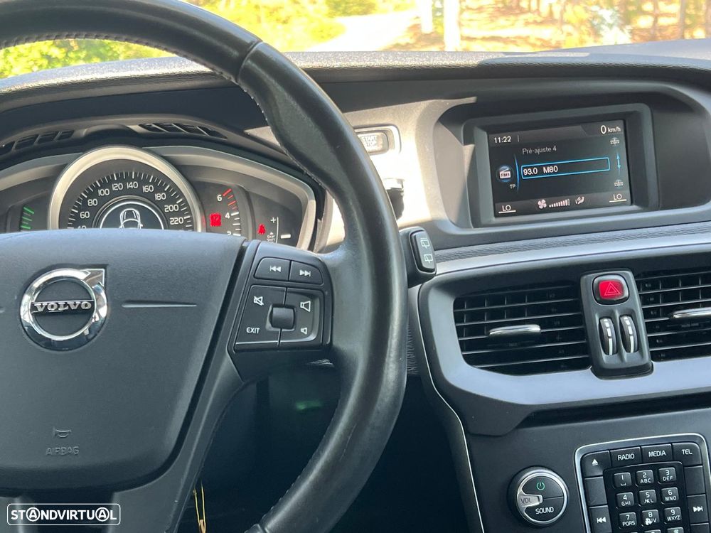Volvo V40 2.0 D2 Momentum - 5