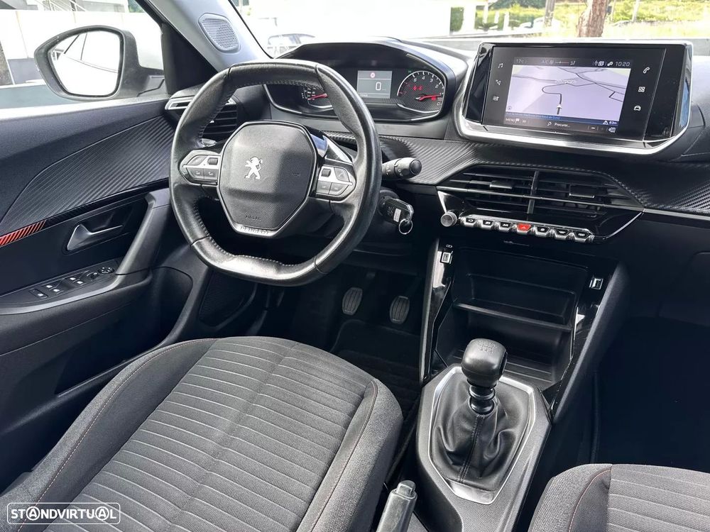 Peugeot 2008 1.2 PureTech Allure Pack - 27
