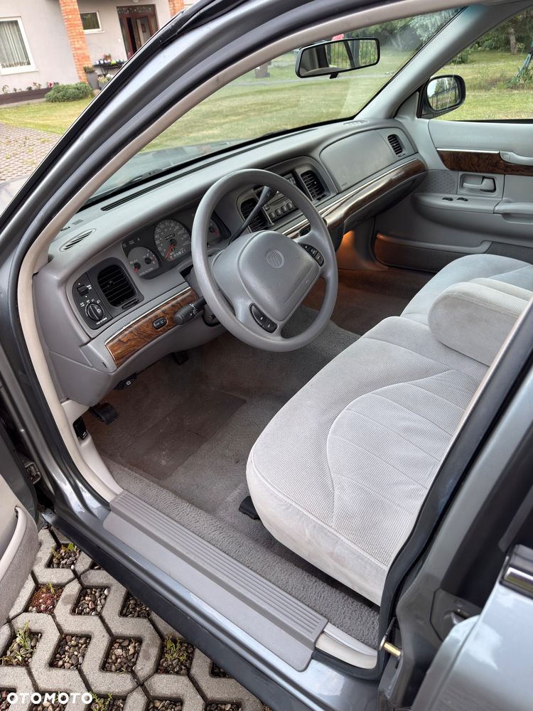 Mercury Marquis - 19