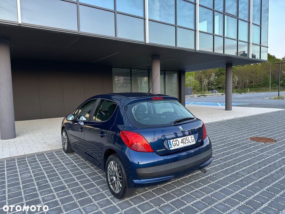 Peugeot 207 1.4 16V Trendy - 4