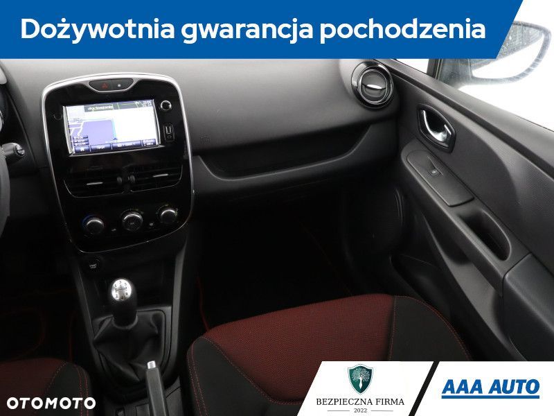 Renault Clio - 10