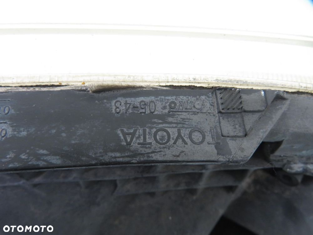 LAMPA LEWA PRZEDNIA TOYOTA AVENSIS II T25 XENON - 4