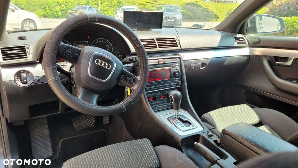 Audi A4 Avant - 13