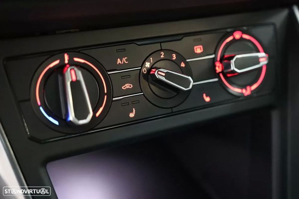 VW Polo 1.6 TDI Highline - 14