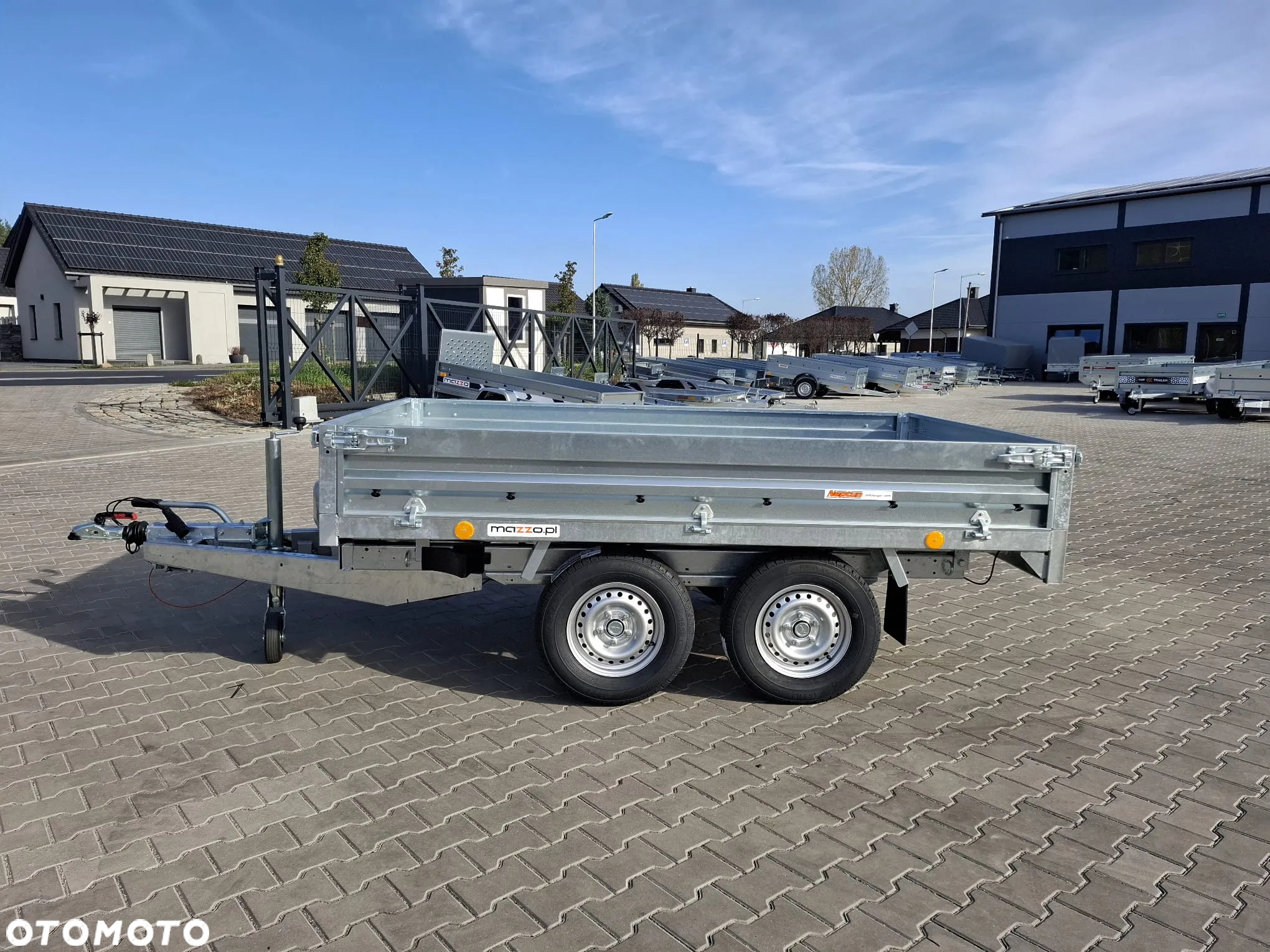Neptun DOSTAWA! Przyczepa WYWROTKA wym. 256,5x148x30 Kiper HAMOWANA N20-420 2 kps PLATFORMA! Uchylana ręcznie lub za pomocą wkrętarki DMC 2700 kg GN251 - 13