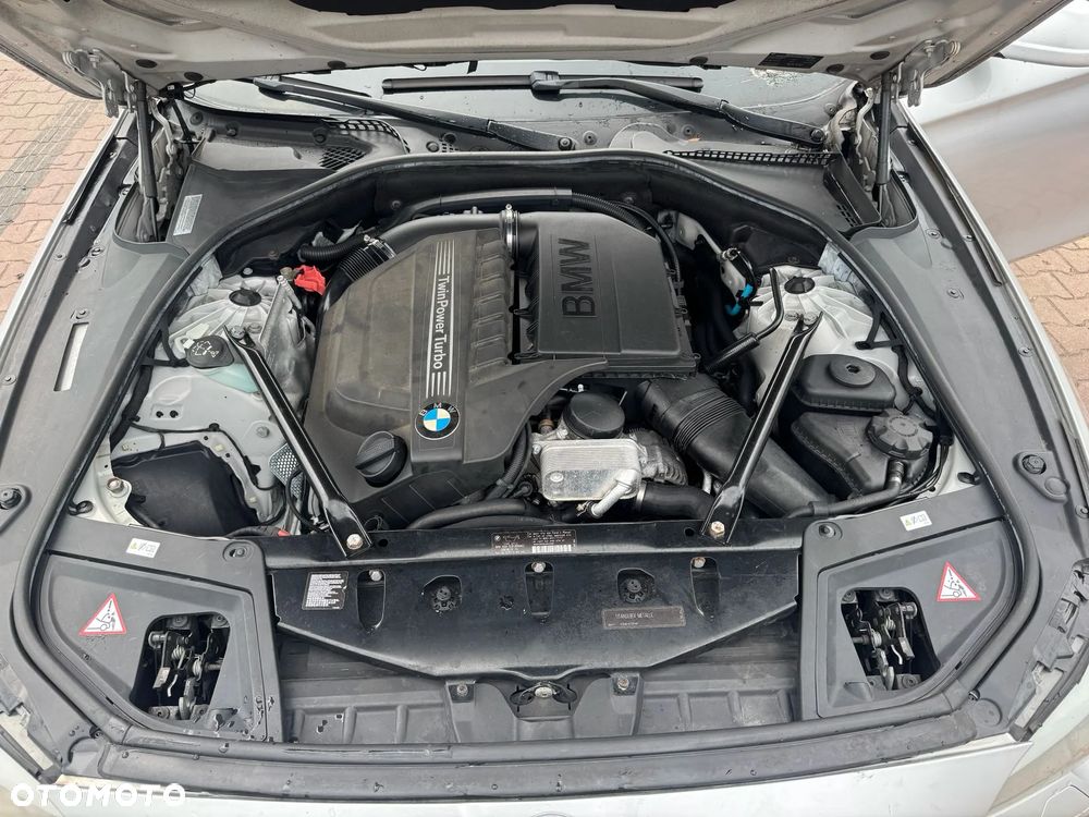 BMW Seria 5 535i - 22