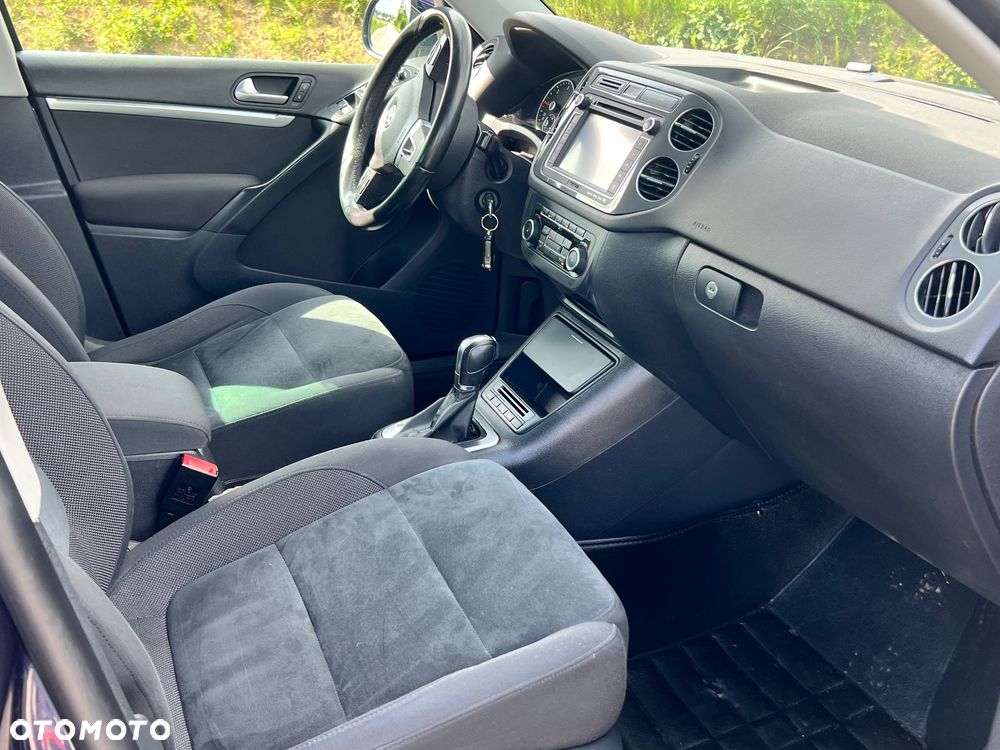 Volkswagen Tiguan 2.0 TDI DPF 4Motion BlueMotion Technology DSG Lounge Track & Style - 11