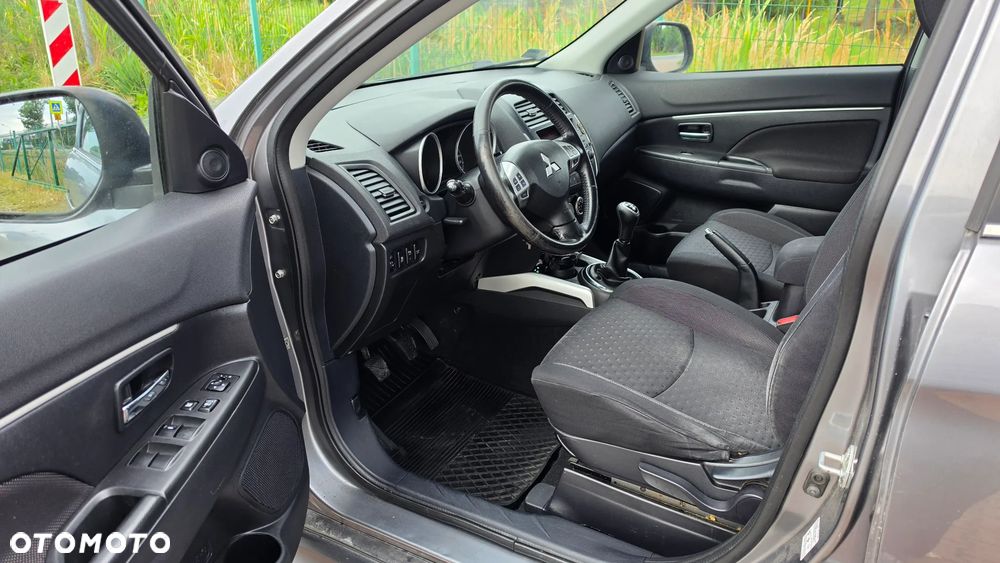 Mitsubishi ASX - 9