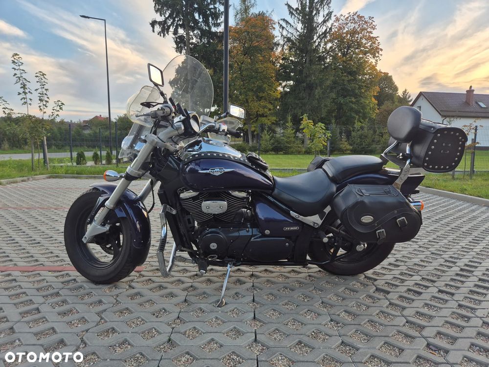 Suzuki Intruder - 4