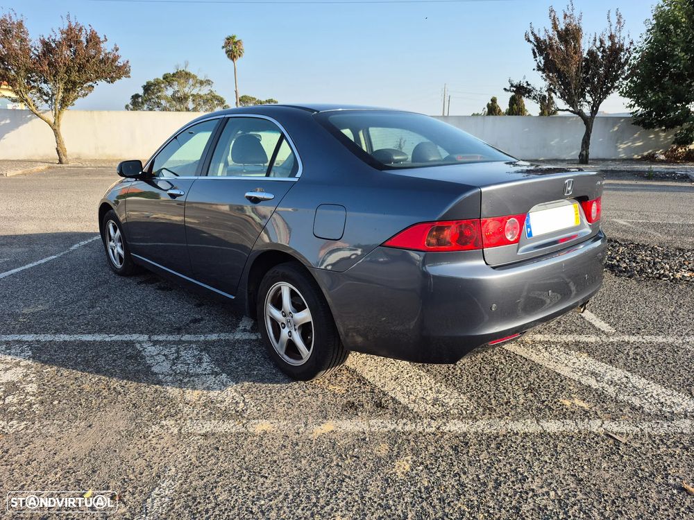 Honda Accord 2.0 Sport - 2