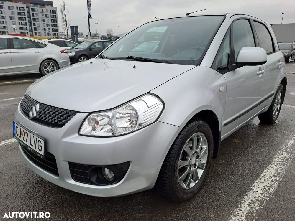 Suzuki SX4 1.6L 2WD GS - 1
