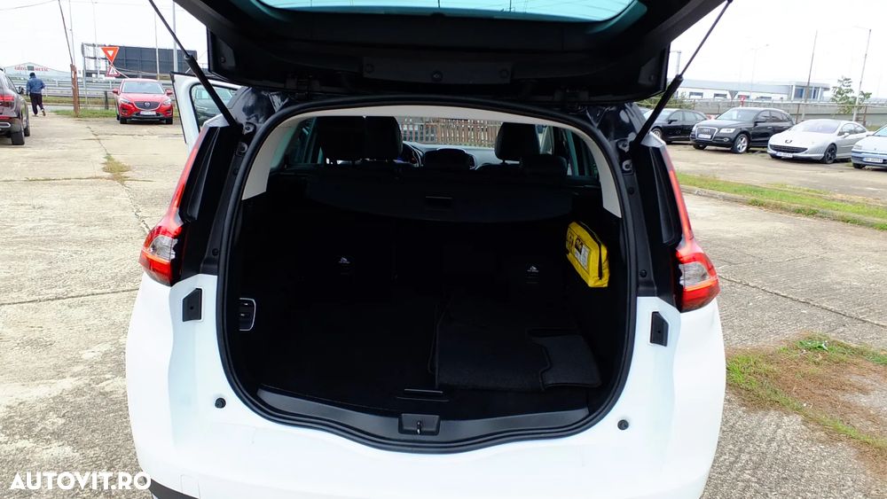 Renault Scenic BLUE dCi 120 EDC BOSE EDITION - 31