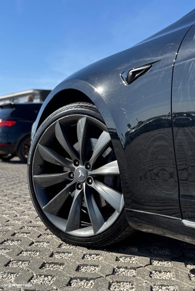 Tesla Model S Standard - 9