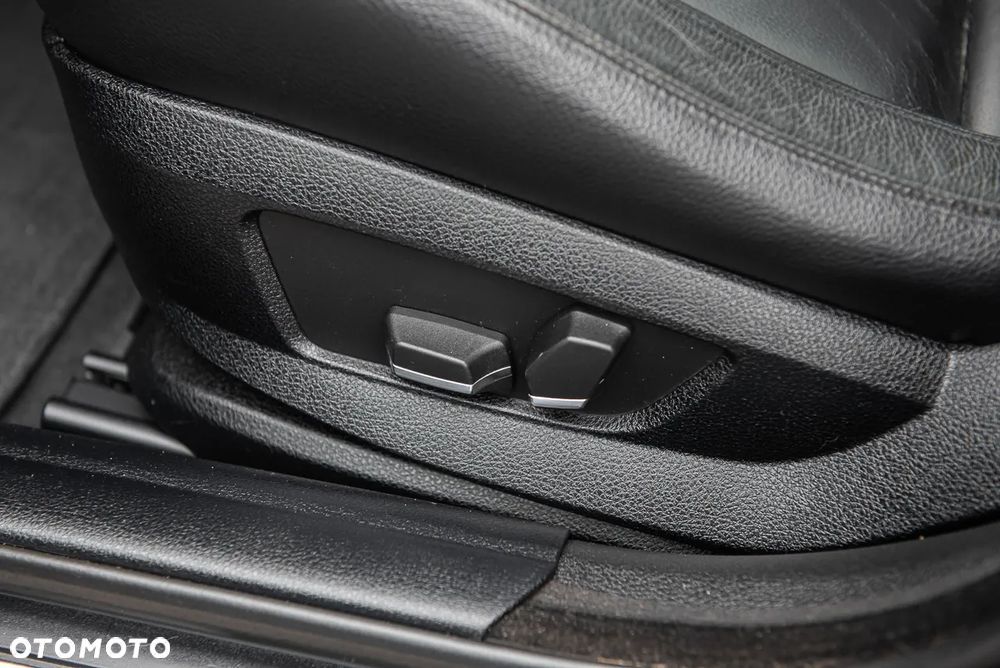 BMW Seria 5 520d - 17