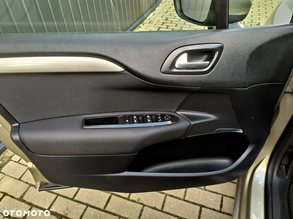 Citroën C4 - 15