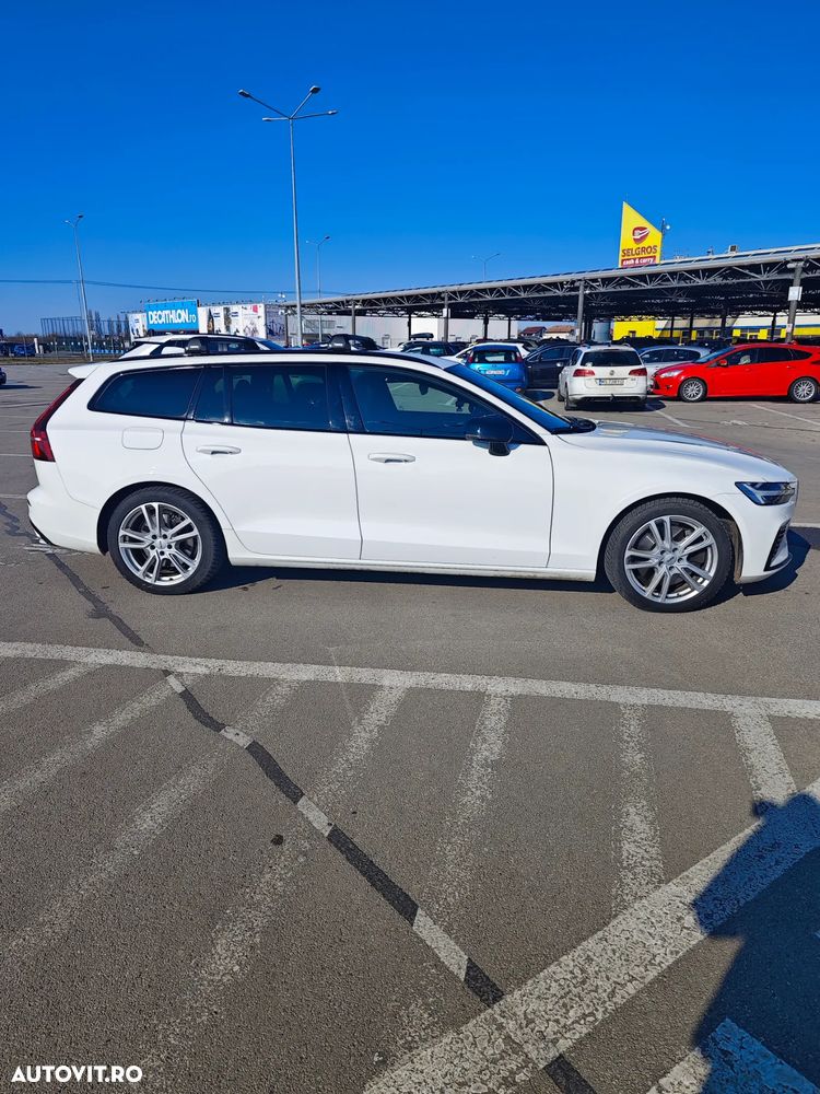 Volvo V60 Recharge T6 AWD AT Core - 17