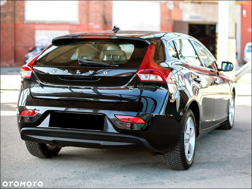 Volvo V40 D2 Summum - 9