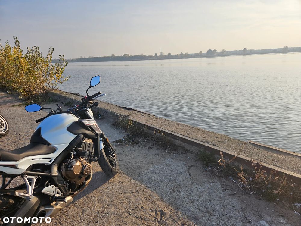 Honda CB - 3