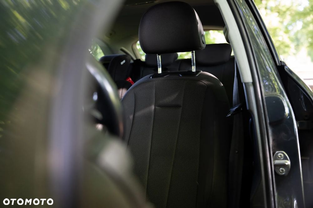 Audi A4 Avant 30 TDI S tronic - 16