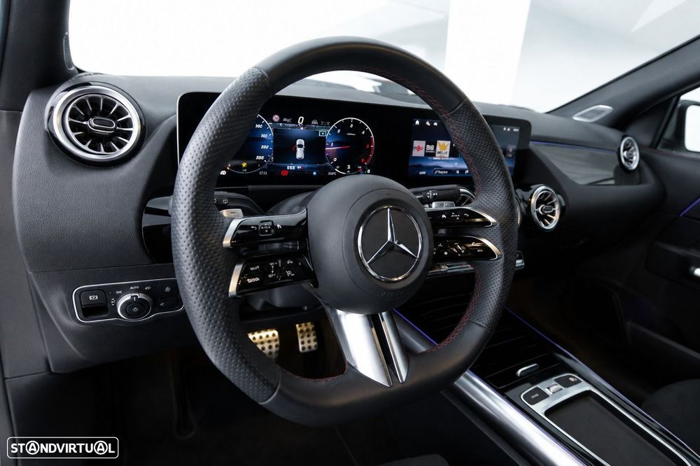 Mercedes-Benz GLA 200 d AMG Line - 13