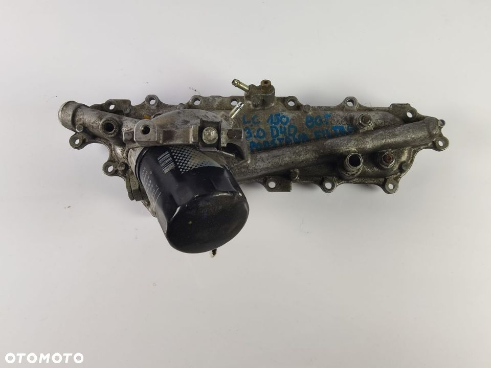 TOYOTA LAND CRUISER 150 3.0 D4D Podstawa Filtra Oleju - 2