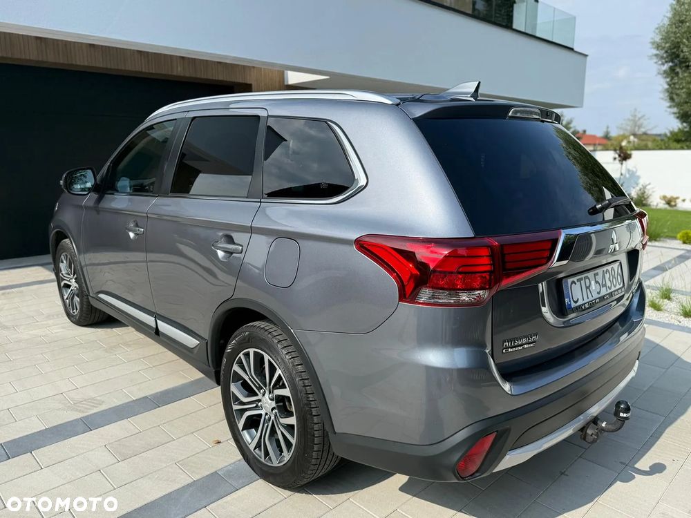 Mitsubishi Outlander 2.0 2WD CVT Diamant Edition - 4