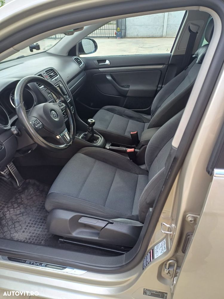Volkswagen Golf 1.6 TDI DPF 4Motion Style - 17